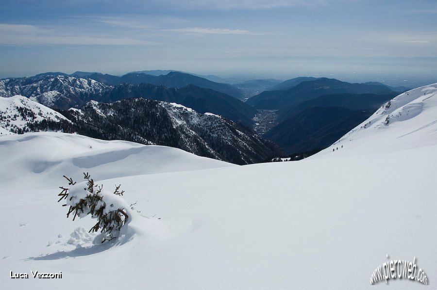 06-E UNO GIU' A VALLE.jpg